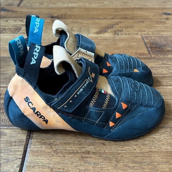 Scarpa Instinct VS Rock Climbing Shoes Orange Black Size 40.5 / Womens 8 2/3 - Picture 1 of 9